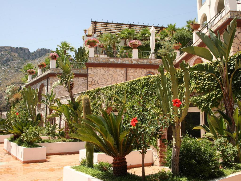 Hotel Le Terrazze Letojanni Εξωτερικό φωτογραφία