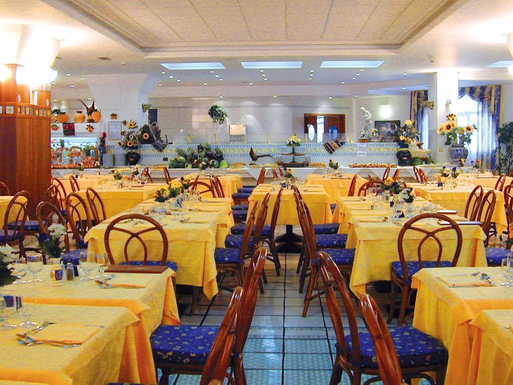 Hotel Le Terrazze Letojanni Εξωτερικό φωτογραφία