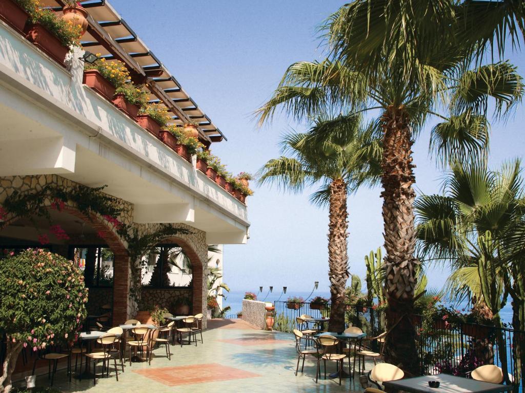 Hotel Le Terrazze Letojanni Εξωτερικό φωτογραφία