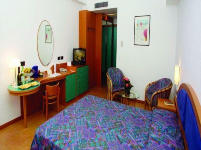 Hotel Le Terrazze Letojanni Εξωτερικό φωτογραφία