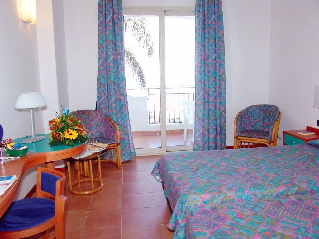 Hotel Le Terrazze Letojanni Εξωτερικό φωτογραφία