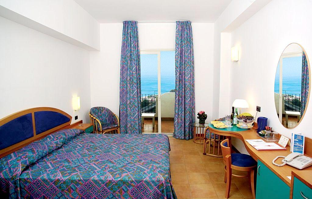 Hotel Le Terrazze Letojanni Εξωτερικό φωτογραφία